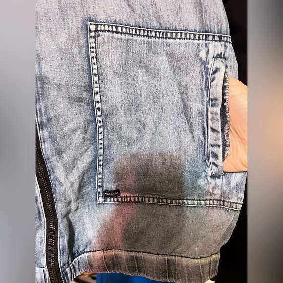 Volcom Zip Up Jacket - Picture 3 of 9